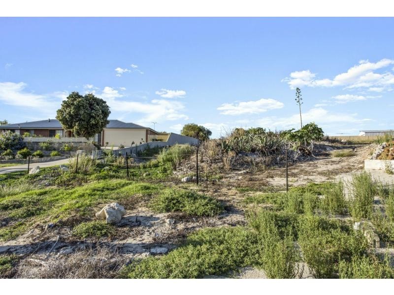 16 Galleon Place, Yanchep WA 6035