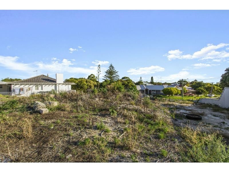 16 Galleon Place, Yanchep WA 6035