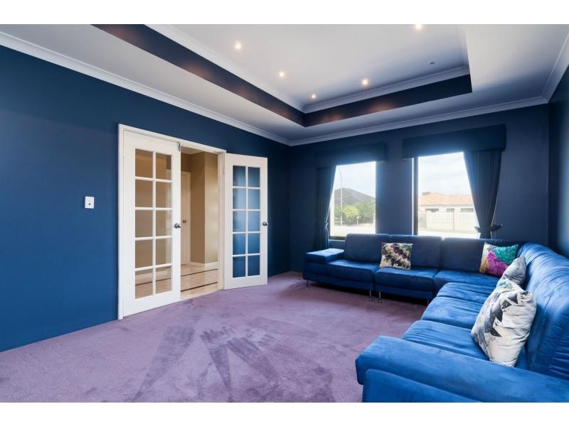 31 Russell Road, Madeley WA 6065