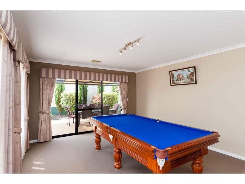 31 Russell Road, Madeley WA 6065