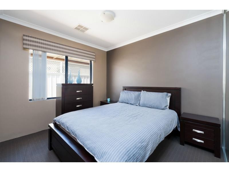 31 Russell Road, Madeley WA 6065