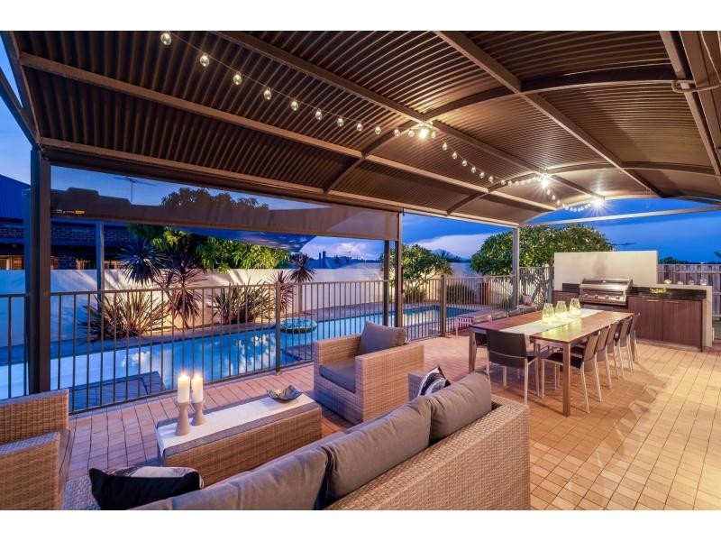 4 Walbrook Mews, Landsdale WA 6065