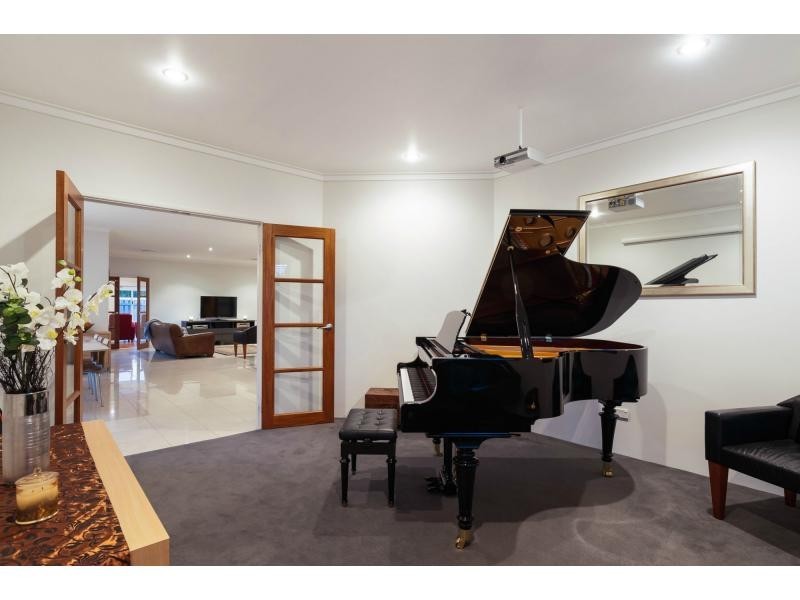 4 Walbrook Mews, Landsdale WA 6065