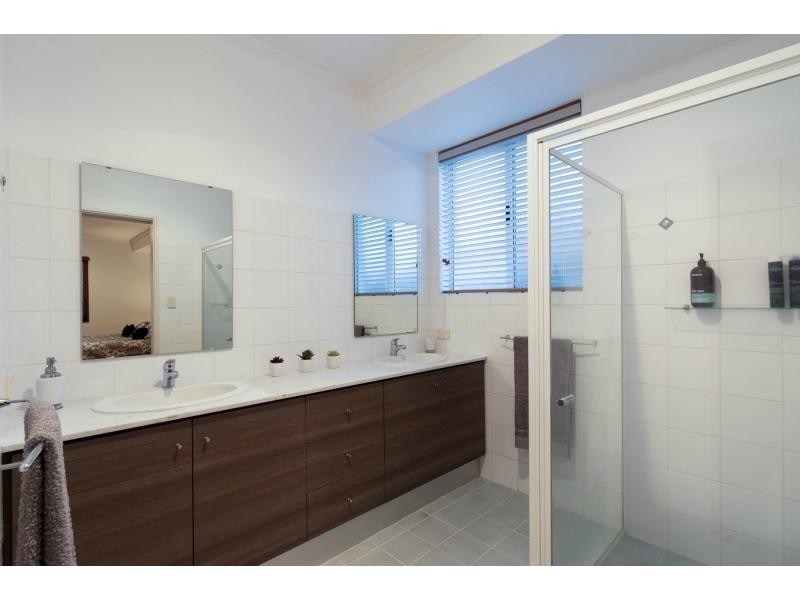 4 Walbrook Mews, Landsdale WA 6065