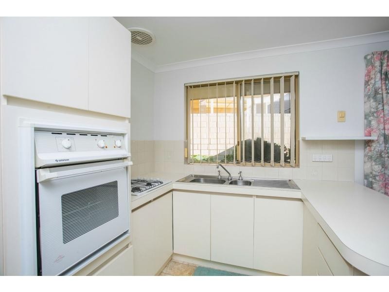 2/16 Monterey Street, Nollamara WA 6061