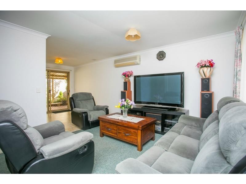 2/16 Monterey Street, Nollamara WA 6061