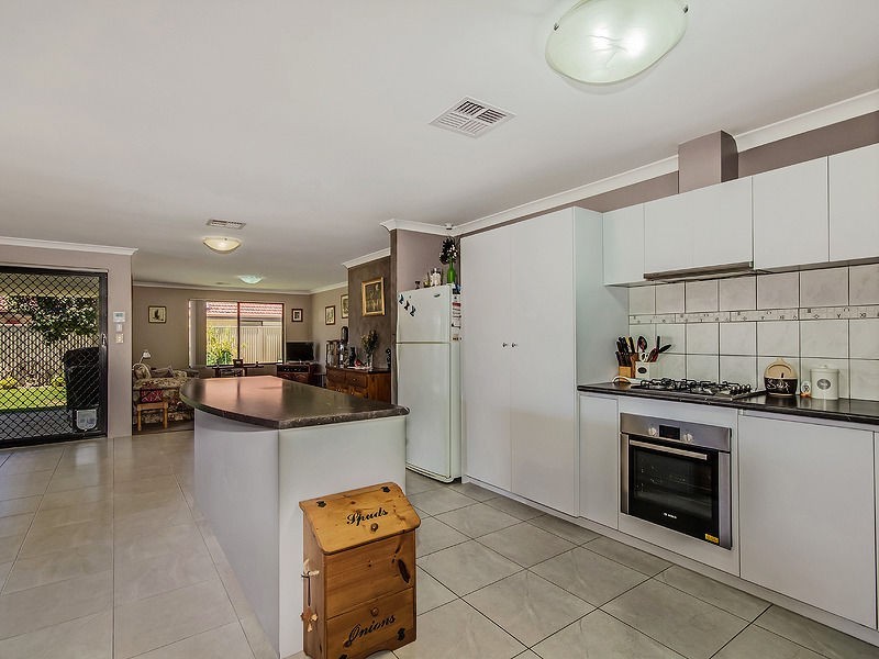 90 Harrington Waters Drive, Waikiki WA 6169