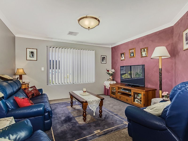 90 Harrington Waters Drive, Waikiki WA 6169