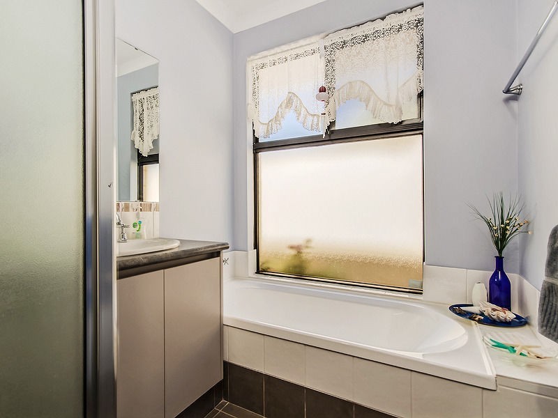 90 Harrington Waters Drive, Waikiki WA 6169