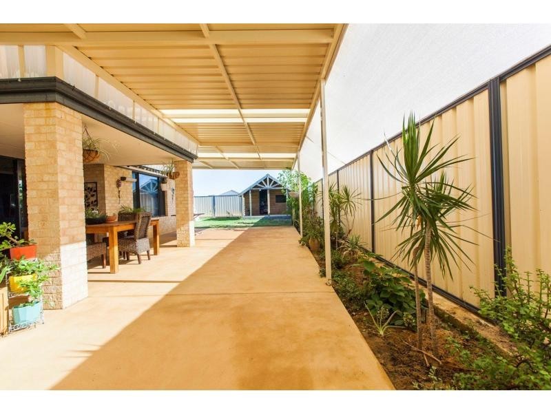 62 Hurd Road, Bullsbrook WA 6084