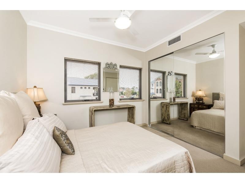 4/45 Tidewater Way, Ascot WA 6104