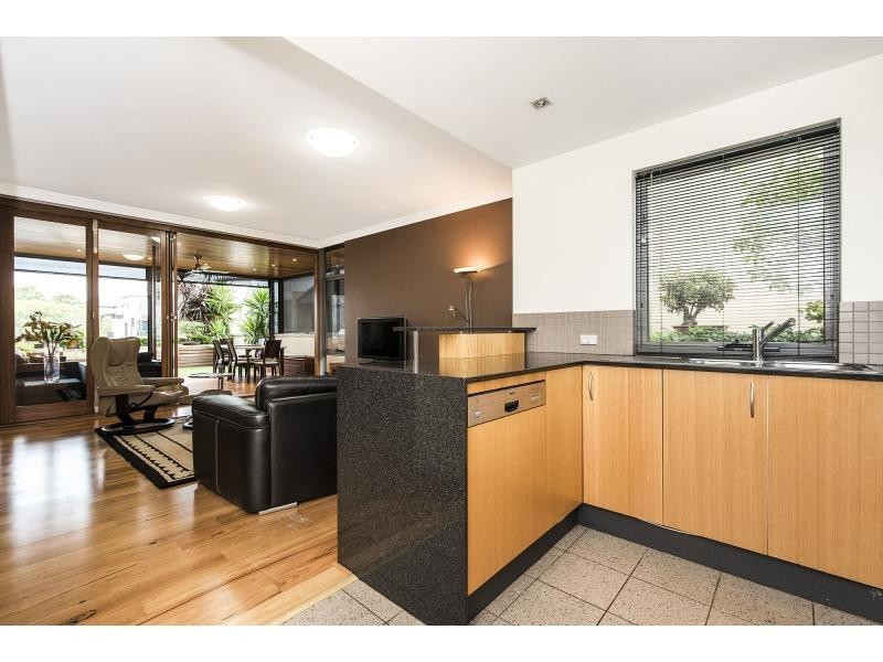 4/45 Tidewater Way, Ascot WA 6104