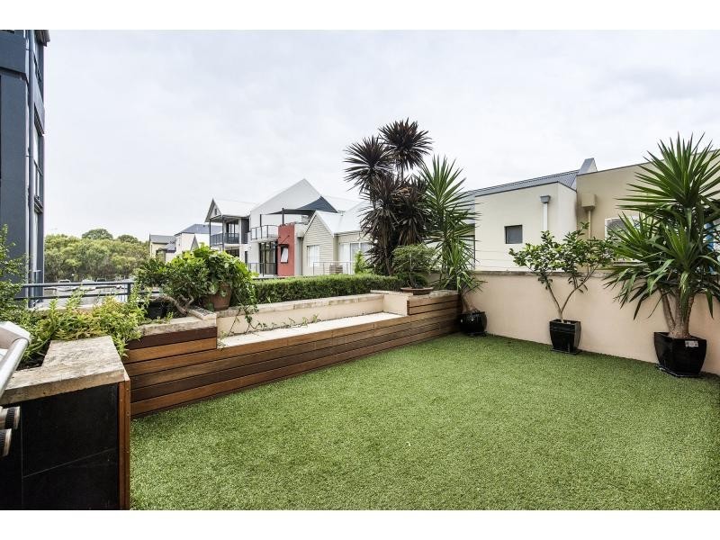 4/45 Tidewater Way, Ascot WA 6104