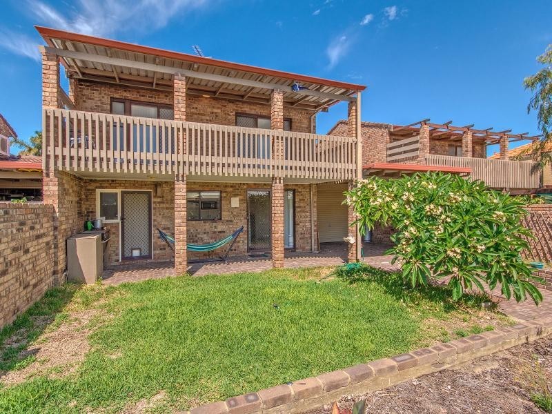 6/7 Fisher Street, Rockingham WA 6168