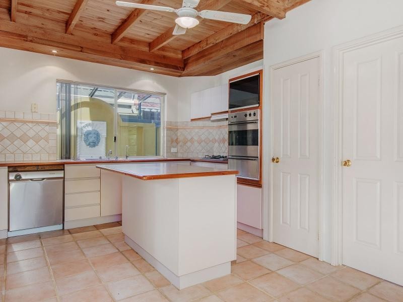 11 Collie Close, Rockingham WA 6168