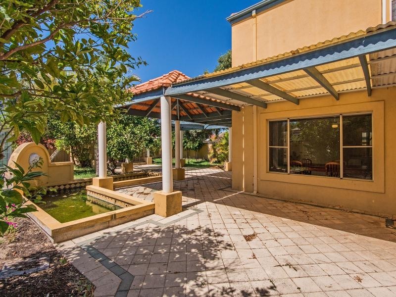 11 Collie Close, Rockingham WA 6168