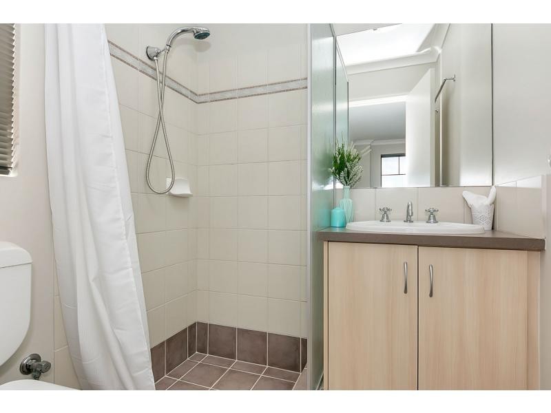 28 Clarafield Meander, Tapping WA 6065