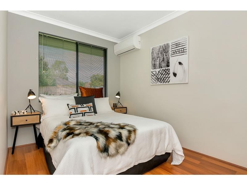 28 Clarafield Meander, Tapping WA 6065