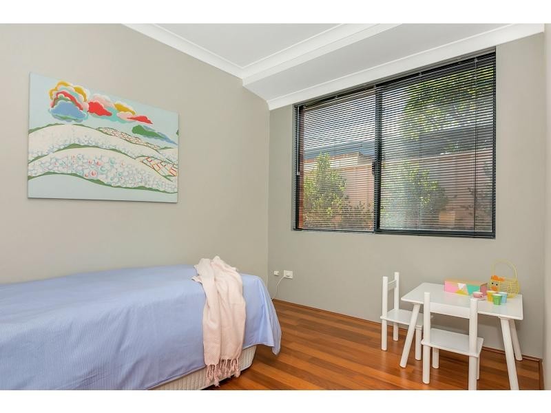 28 Clarafield Meander, Tapping WA 6065