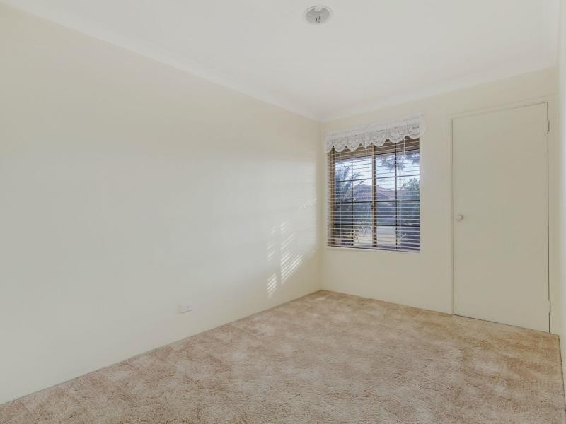 26 Port Royal Drive, Safety Bay WA 6169