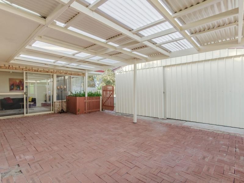 26 Port Royal Drive, Safety Bay WA 6169