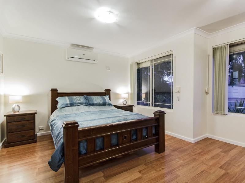 6 Cable Retreat, Waikiki WA 6169