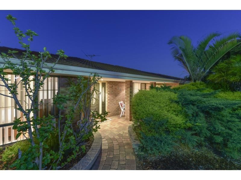 34 Fallbrook Avenue, Woodvale WA 6026