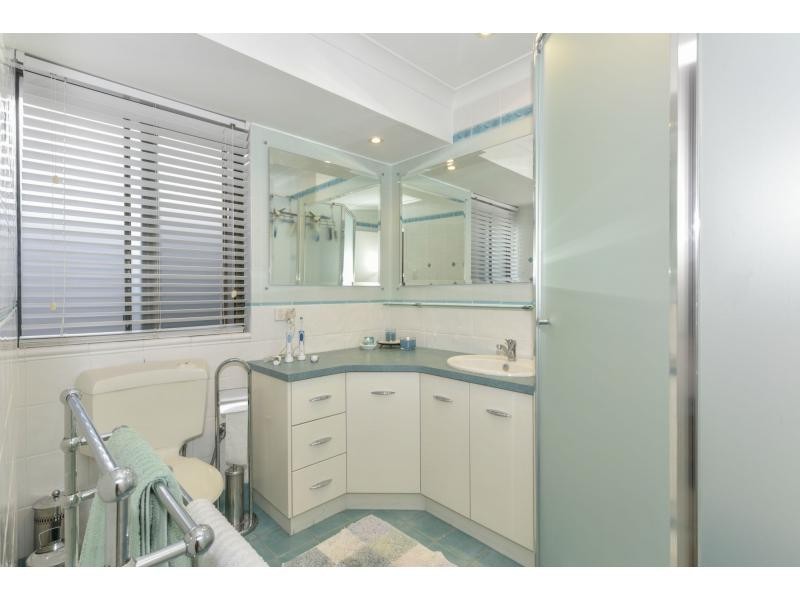 34 Fallbrook Avenue, Woodvale WA 6026