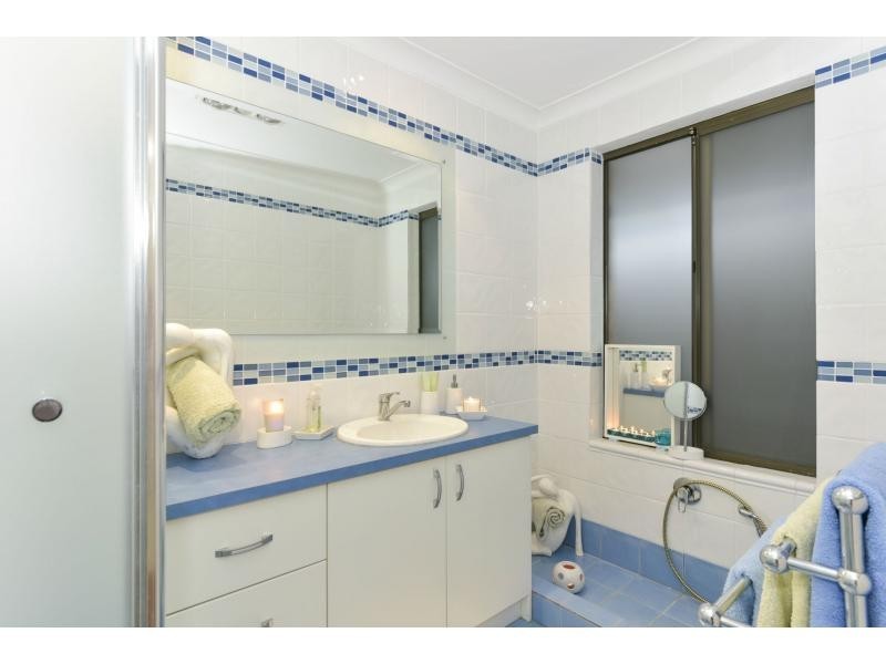 34 Fallbrook Avenue, Woodvale WA 6026