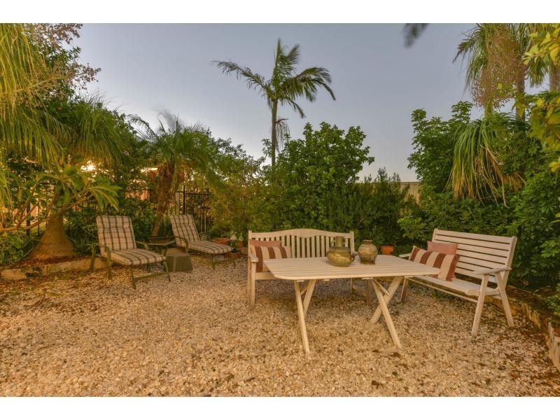 34 Fallbrook Avenue, Woodvale WA 6026