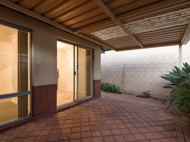 3/8 Muir Street, Innaloo WA 6018