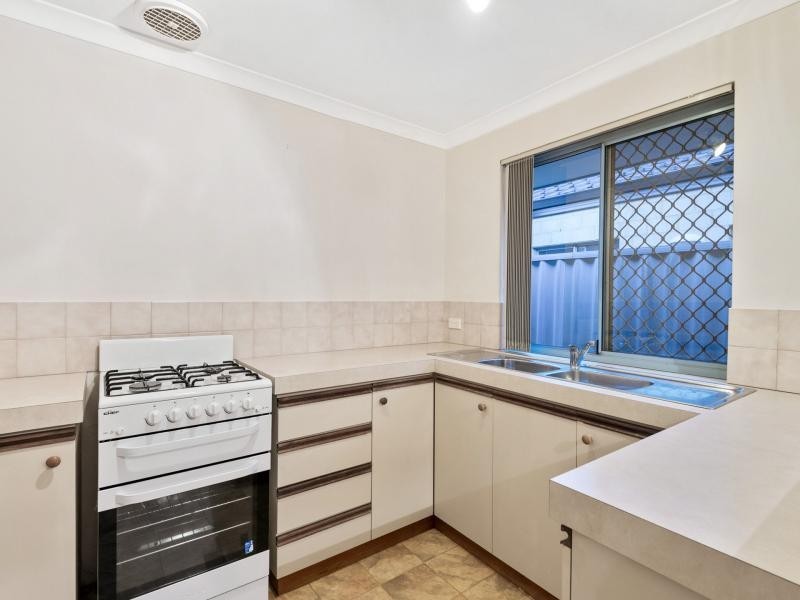 3/8 Muir Street, Innaloo WA 6018