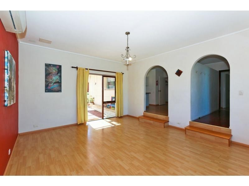 6 Malcolm Street, Spearwood WA 6163