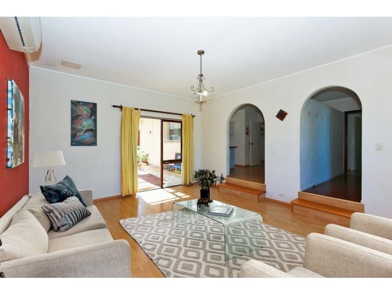 6 Malcolm Street, Spearwood WA 6163