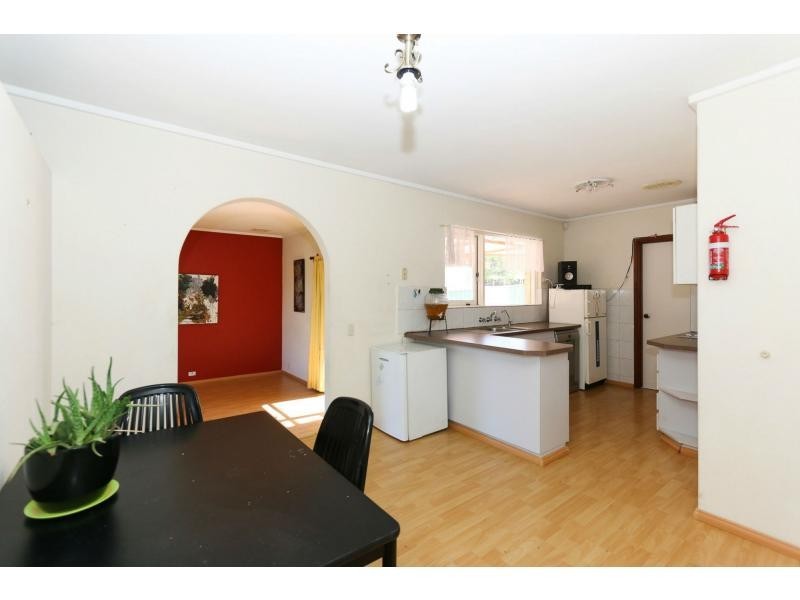 6 Malcolm Street, Spearwood WA 6163