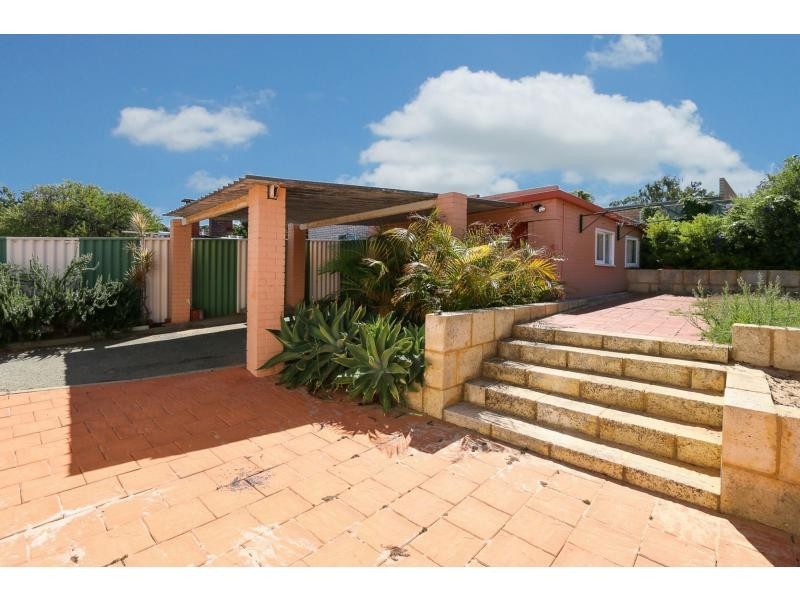 6 Malcolm Street, Spearwood WA 6163