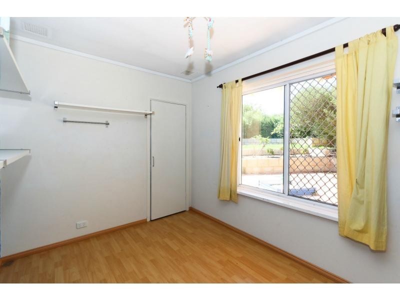 6 Malcolm Street, Spearwood WA 6163