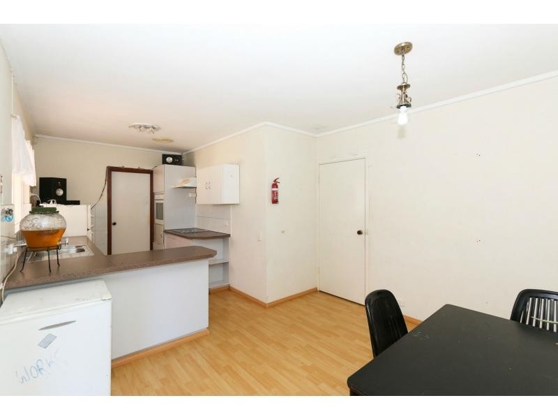 6 Malcolm Street, Spearwood WA 6163