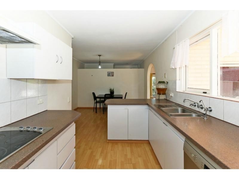 6 Malcolm Street, Spearwood WA 6163