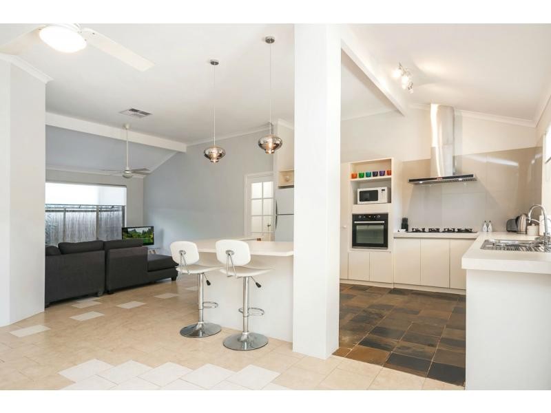 41 Perham Crescent, Leda WA 6170