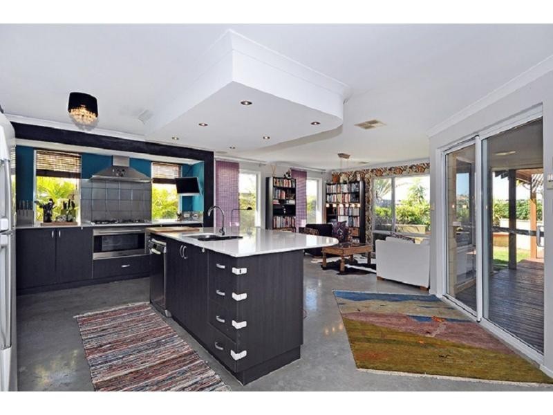 17 Hartley Pass, Ellenbrook WA 6069