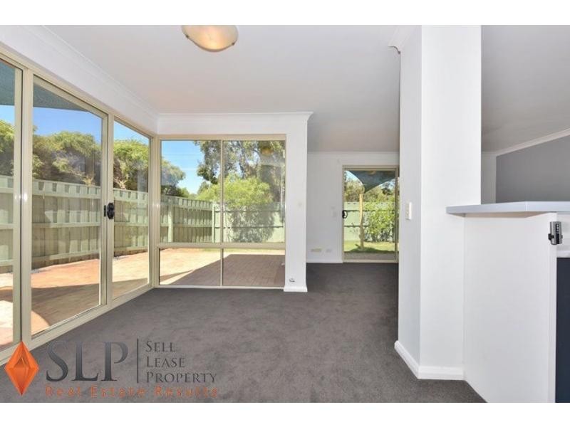 48 Lakefront Circle, The Vines WA 6069