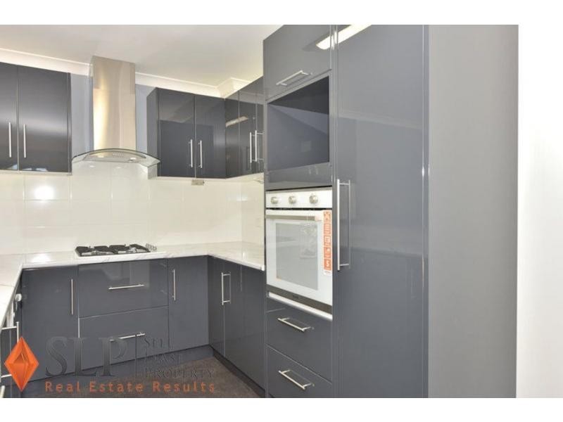 48 Lakefront Circle, The Vines WA 6069