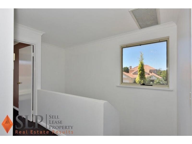 48 Lakefront Circle, The Vines WA 6069
