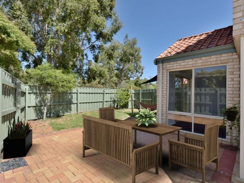 48 Lakefront Circle, The Vines WA 6069