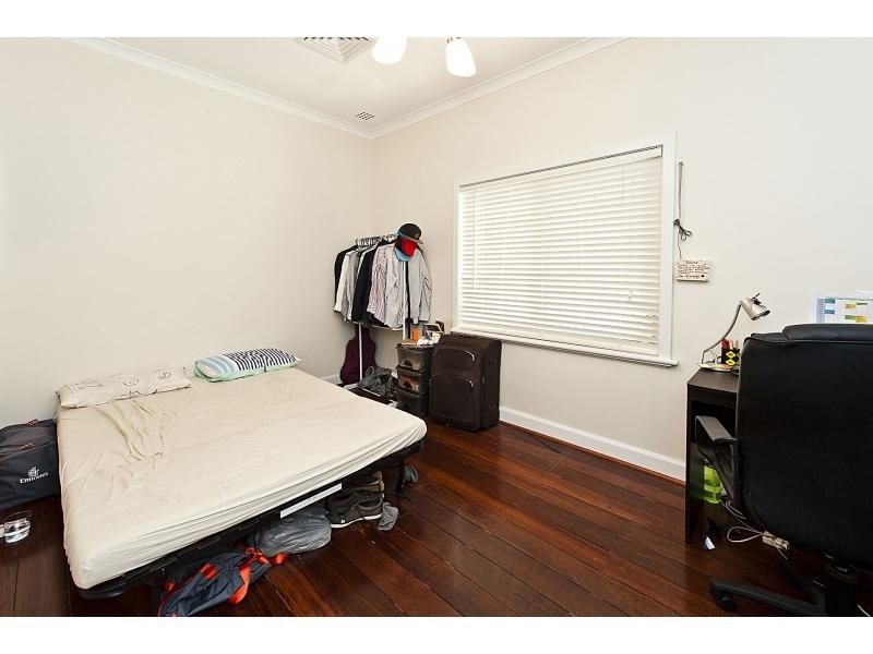 1 Welwyn Avenue, Manning WA 6152