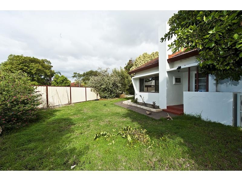 1 Welwyn Avenue, Manning WA 6152