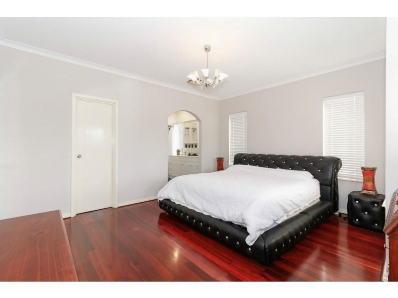 28 Kingsbridge Boulevard, Butler WA 6036