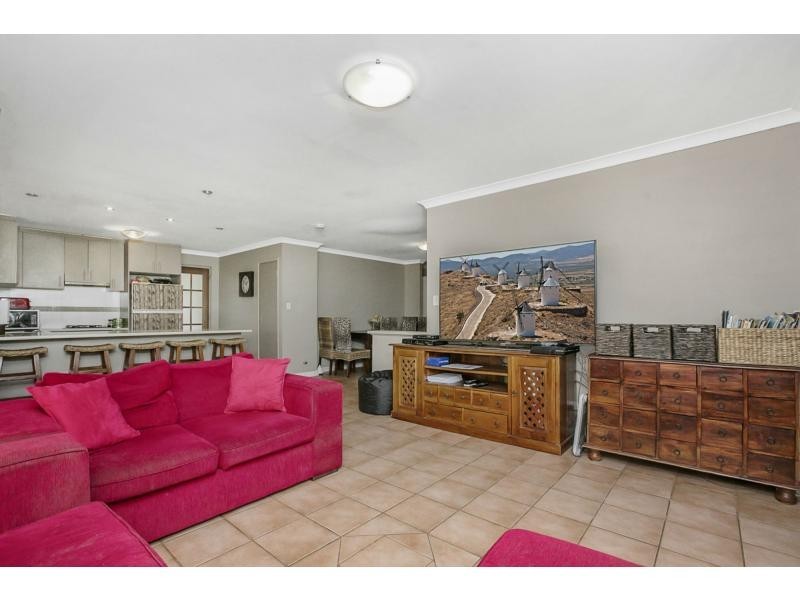 7 Harcus Retreat, Merriwa WA 6030