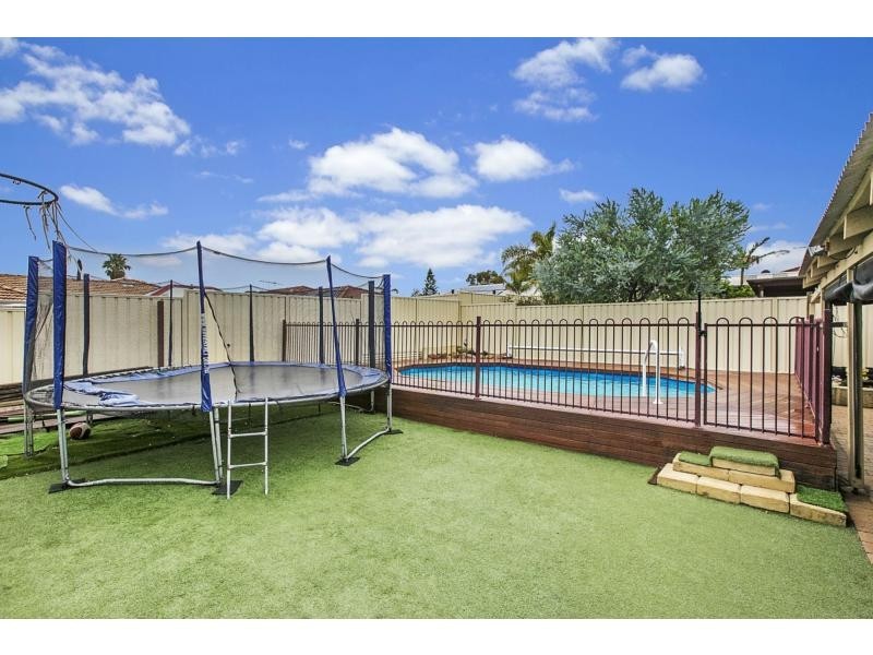 7 Harcus Retreat, Merriwa WA 6030